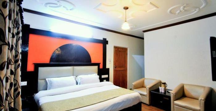 Hotel Himgiri
